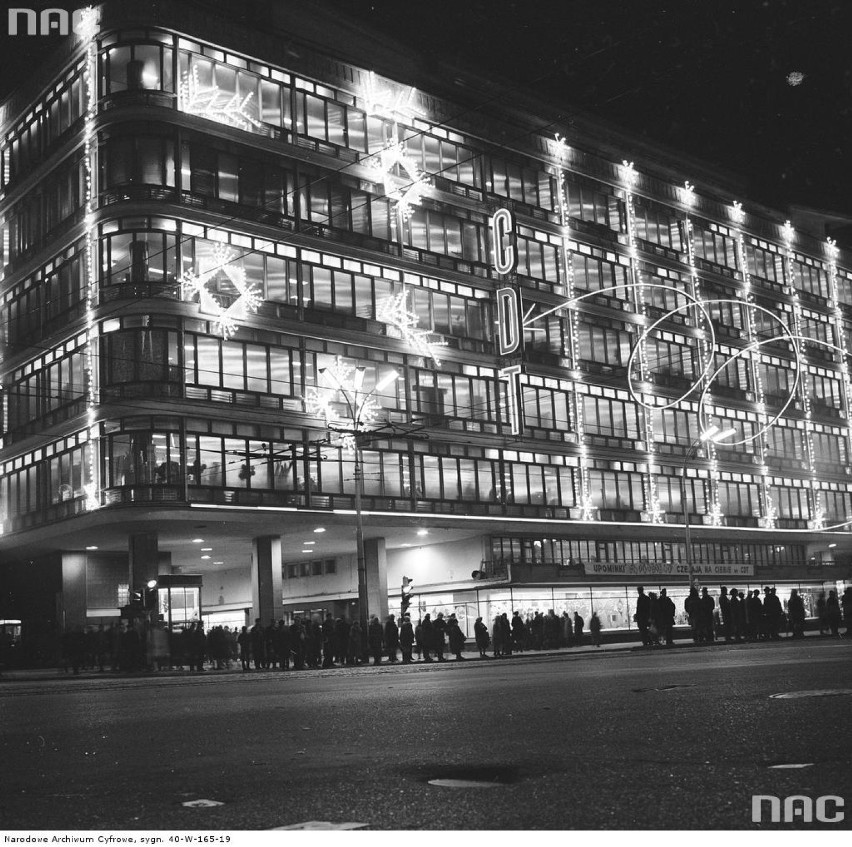 Świąteczne iluminacje w Warszawie - zima 1969/1970