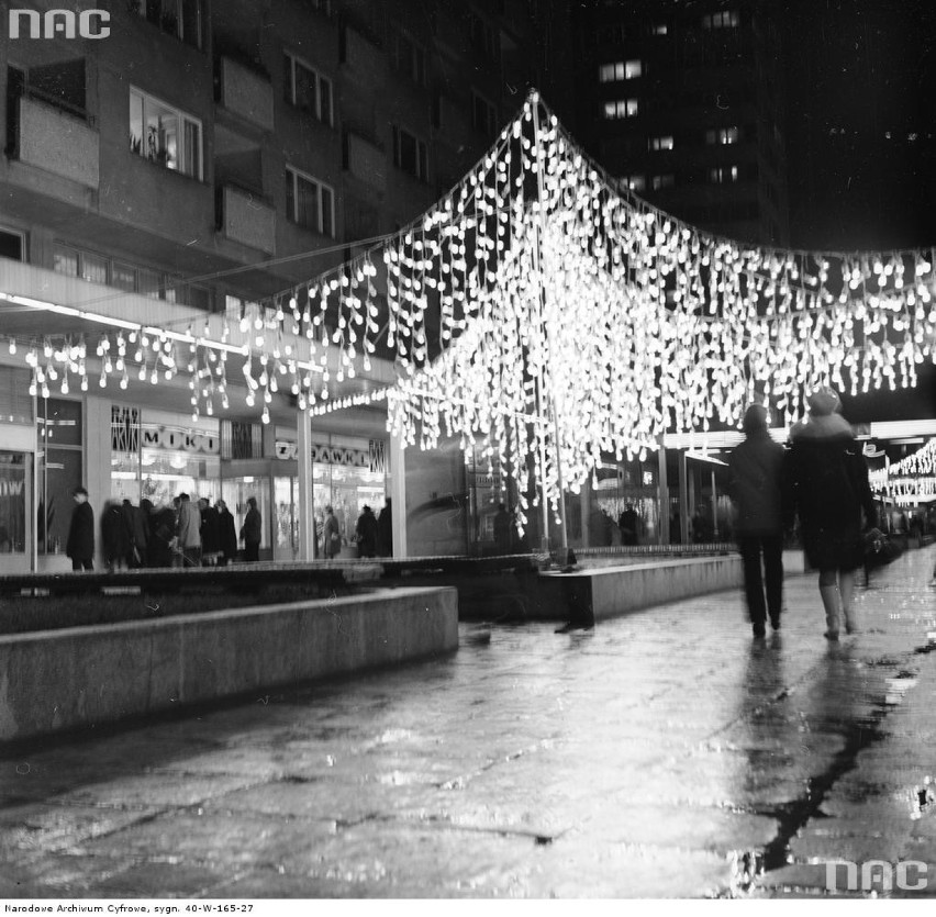 Świąteczne iluminacje w Warszawie - zima 1969/1970