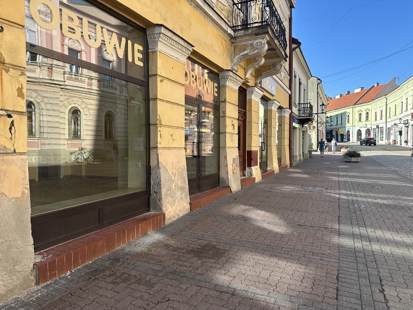 Sporo lokali stoi pustych przy ulicy Wałowej