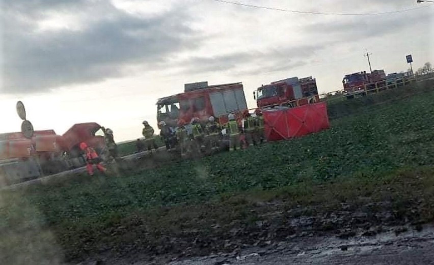 Do tragedii doszło w Dziennicach na drodze wojewódzkiej nr...