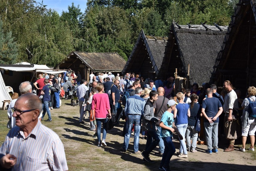 ArcheoMarket, czyli XXIV Festyn Archeologiczny w Biskupinie [zdjęcia, wideo] 