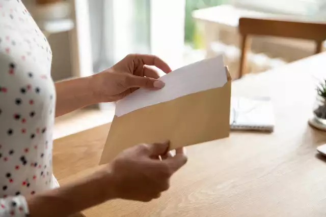 Sprawdź godziny otwarcia placówek pocztowych w Piszu