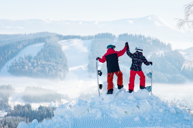 Chcesz pojeździć na nartach lub snowboardzie? Sprawdź, jaka jest aktualna pogoda na stoku.