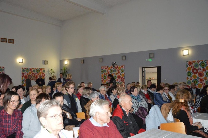 Grupa Teatralna "Epizod" zaprezentowała spektakl Sławomira...