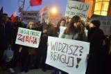 Manifestacja Stop Rasizmowi w Poznaniu. To odpowiedź na atak na obywatela Syrii [ZDJĘCIA]