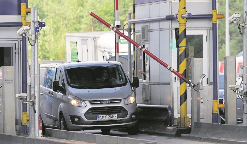 Co robić, żeby zwiększyć bezpieczeństwo kierowcy w czasie koronawirusa [NASZ PORADNIK]