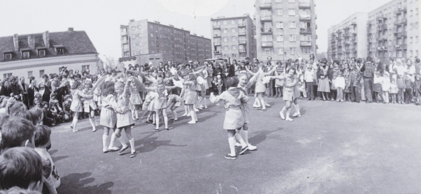 Budowa osiedla Moniuszki trwała od lat 60 - tych do 80 -...