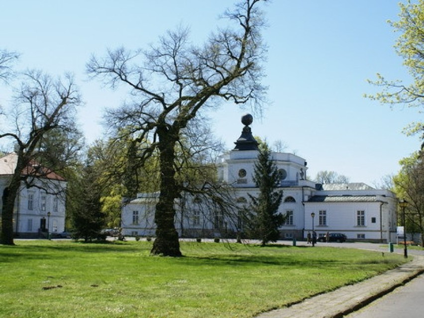Pałac w Jabłonnie należy do Polskiej Akademii Nauk, jednak...