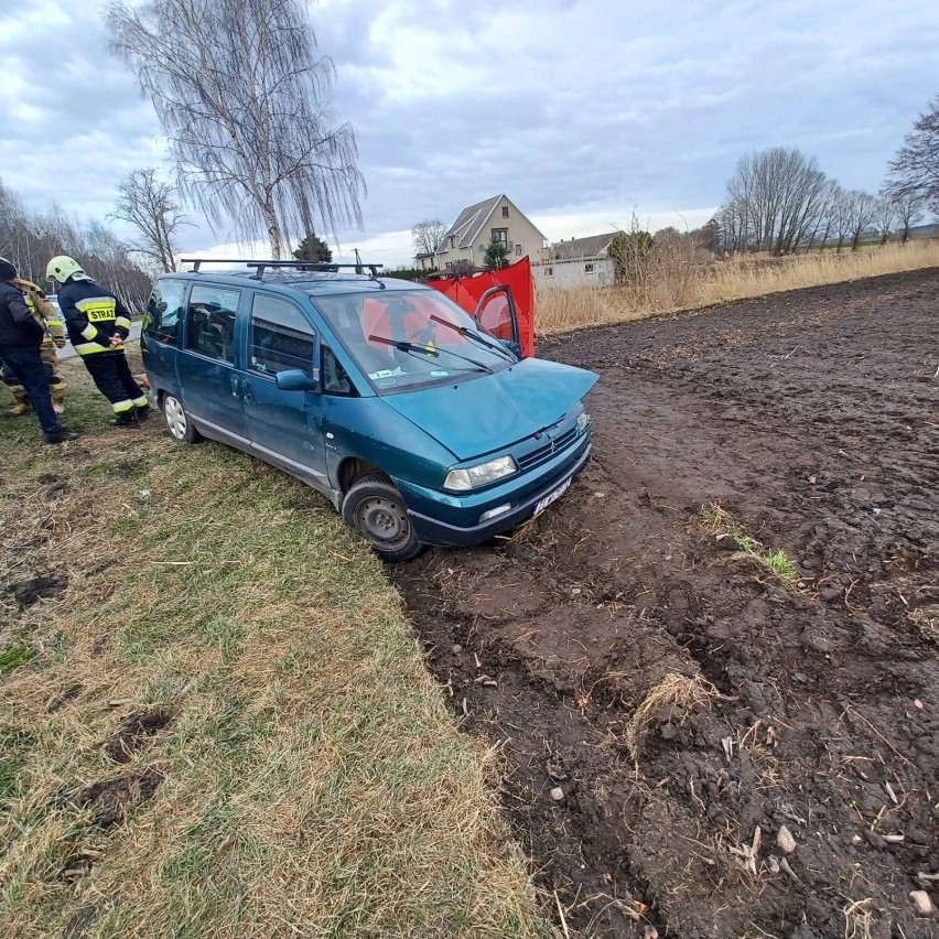 Wypadek w m. Milżyn w gminie Lubraniec na DW nr 270
