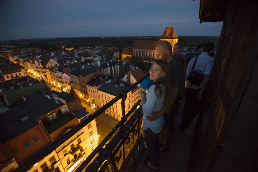 Toruń: Nocne zwiedzanie wieży ratuszowej. Co za widoki!...