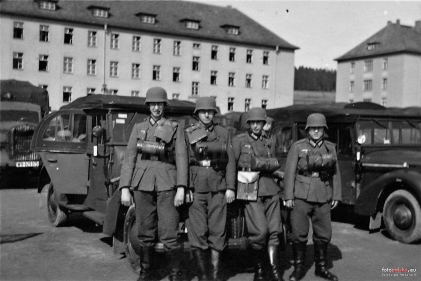 Zobaczcie, jak wyglądała stolica Karkonoszy 80 lat temu. Po wojnie przybywali osadnicy, a starosta Wojciech Tabaka organizował życie 