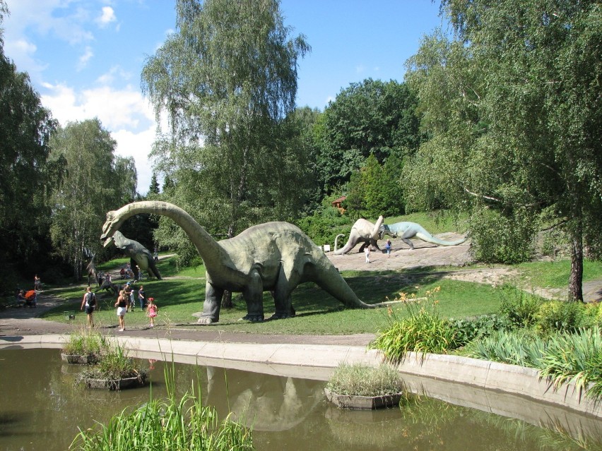 Dinozatorland znajduje się w Zatorze, 50 km od Krakowa...