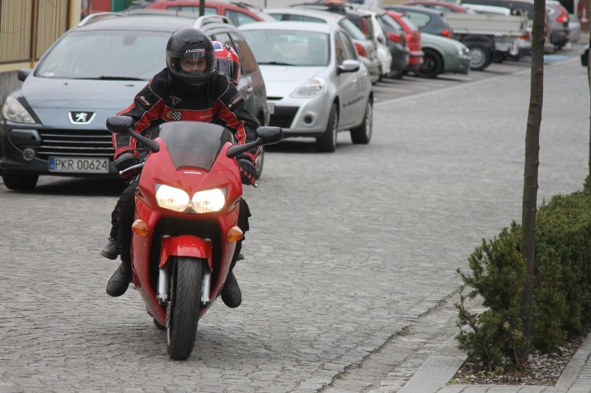 Wielkiego rozpoczęcia sezonu motocyklowego raczej nie będzie choć wielu już jeździ. Zobacz galerię sprzed roku [ZDJĘCIA]              