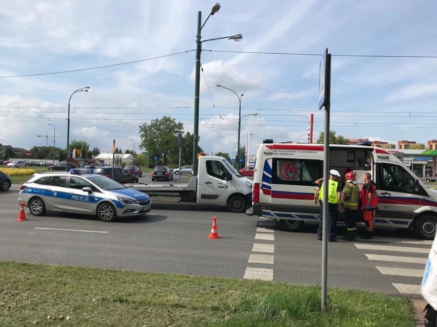 Dąbrowa Górnicza: groźne zderzenie aut na Piłsudskiego. Są ranni [ZDJĘCIA] 