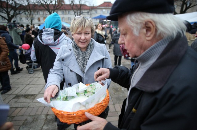 Feed Them Up - warszawscy studenci przekazują nadwyżki żywności na cele charytatywne