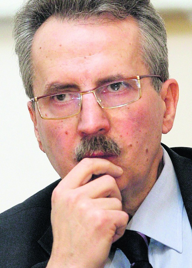 Prof. Tadeusz Huciński, rektor AWFiS.