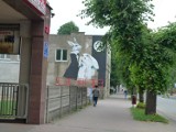 Powstaje nowy mural na ul. Łaskiej w Zduńskiej Woli. To nie koniec zmian w tym miejscu ZDJĘCIA