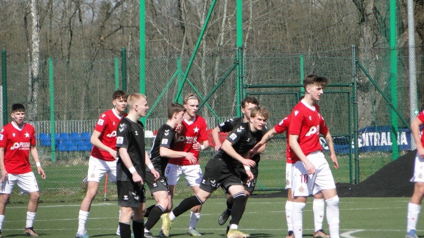 Wisła Kraków - Górnik Zabrze w Centralnej Lidze Juniorów...