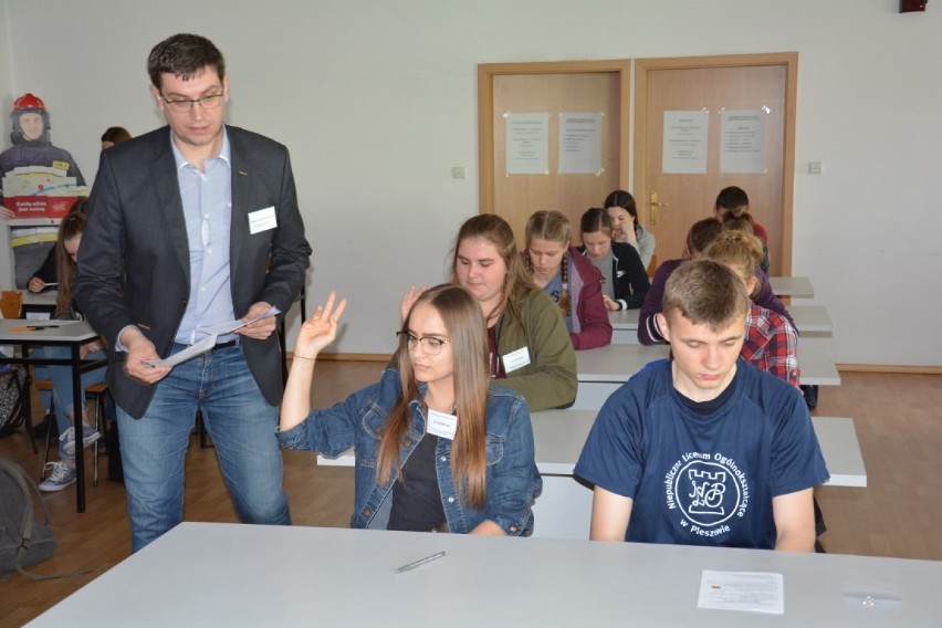 Młodzi ratownicy na medal. Zakończył się IX Młodzieżowy Powiatowy Turniej Ratowniczy w Pleszewie 