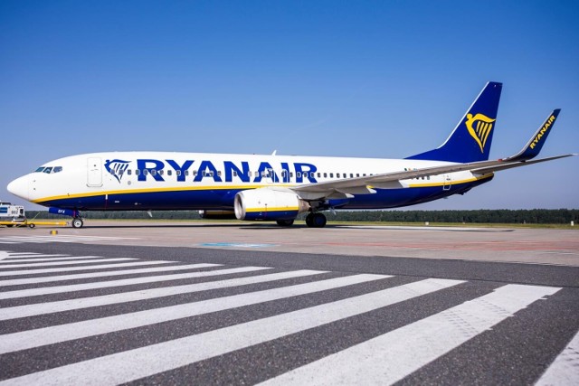 Ryanair zapowiada wakacyjne podwyżki cen biletów. Ile zapłacimy za przeloty do popularnych destynacji?