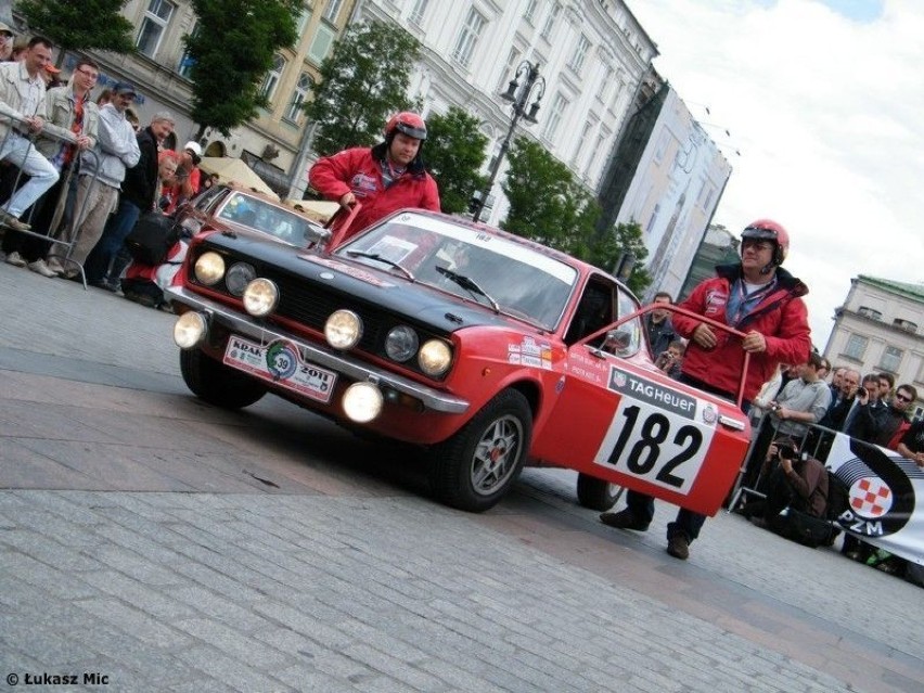 W rajdowych barwach Fiat 128 Coupe Artura Burtana. Fot....