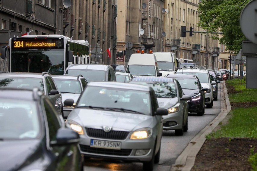 Kraków. W planie duża strefa czystego transportu i drastyczne ograniczenia wjazdu dla samochodów