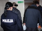 Policja ujęła dwóch mieszkaniowych włamywaczy z Wilanowa