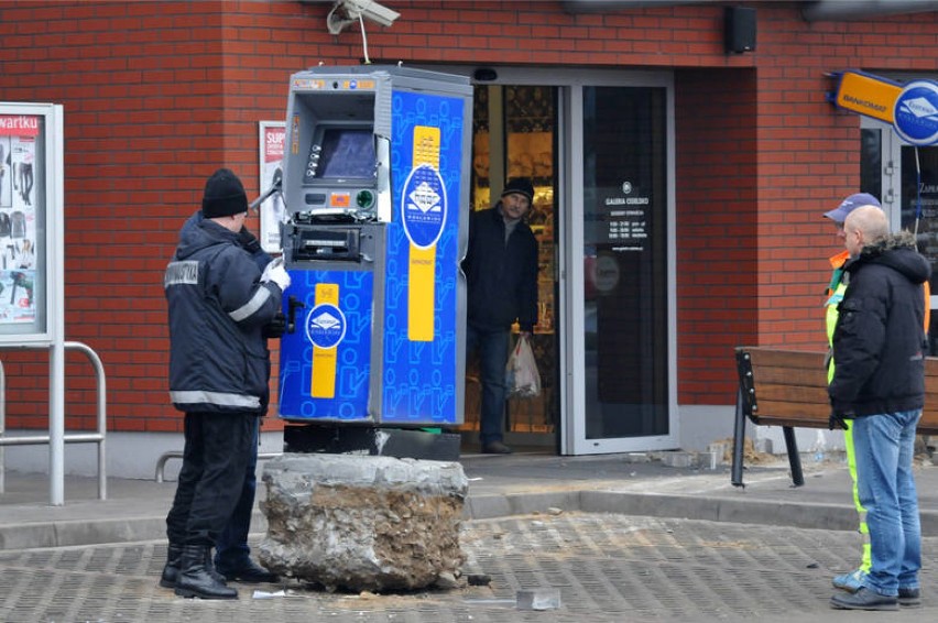 Na Dolnym Śląsku grasowali gangsterzy okradający bankomaty...