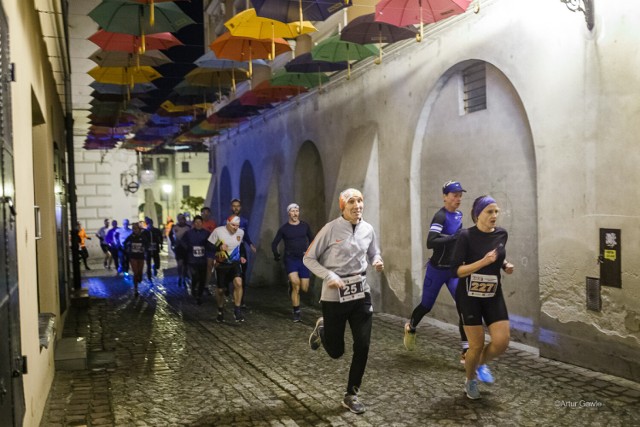 W Tarnowie rozegrano najbardziej "zakręcony" bieg w Polsce. XXX Tarnowski Bieg Leliwitów zgromadził wielu miłośników sportu