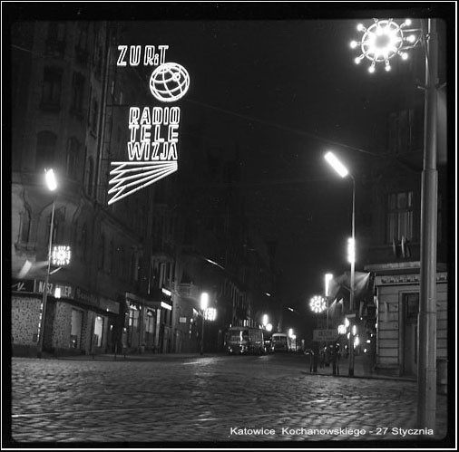 Andrzej Koniakowski wykonał tysiące zdjęć. Neony w Katowicach fotografował jednak raz, w 1962 r.