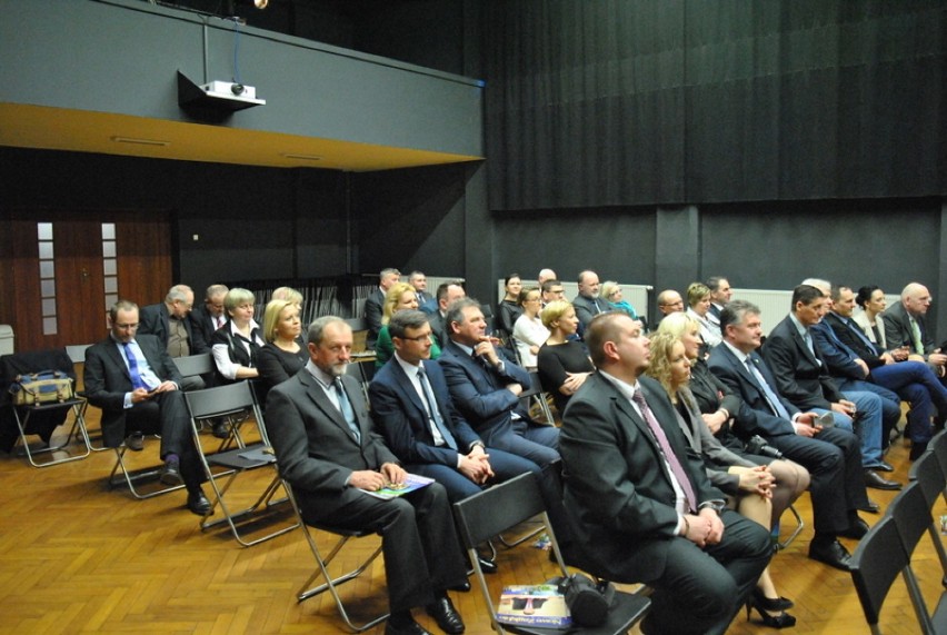 Burmistrz Kłobucka z nagrodą. Wcześniej otrzymali ją wójt z zarzutami korupcyjnymi i burmistrz... 