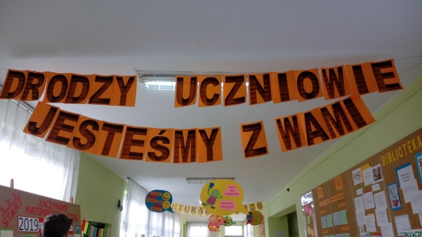 Strajk nauczycieli 2019. Gorzów Wlkp. W szkole przy ul....