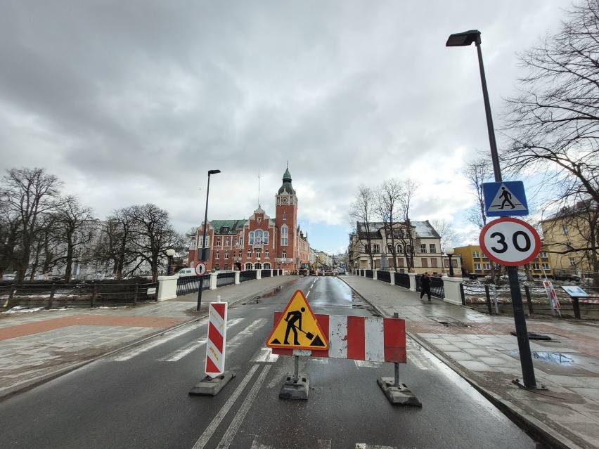 Prace u zbiegu ul. Armii Krajowej i Szarych Szeregów w...