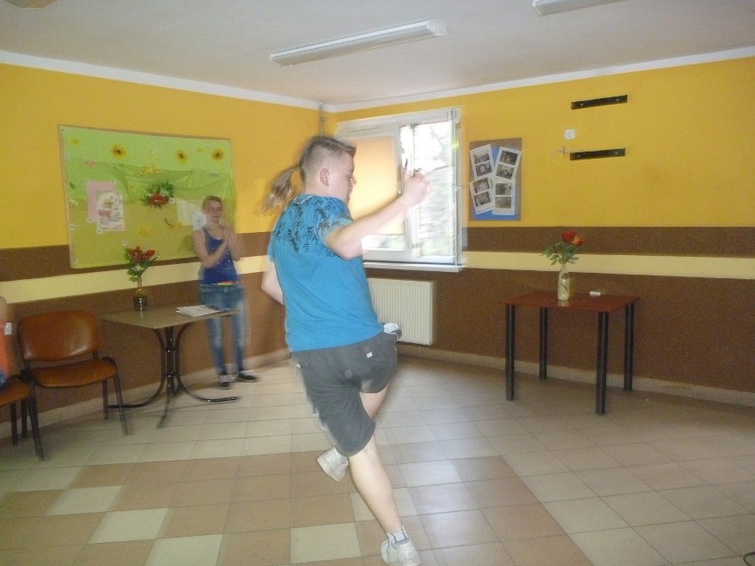 Przemek Pless w trakcie tańca Jump Style