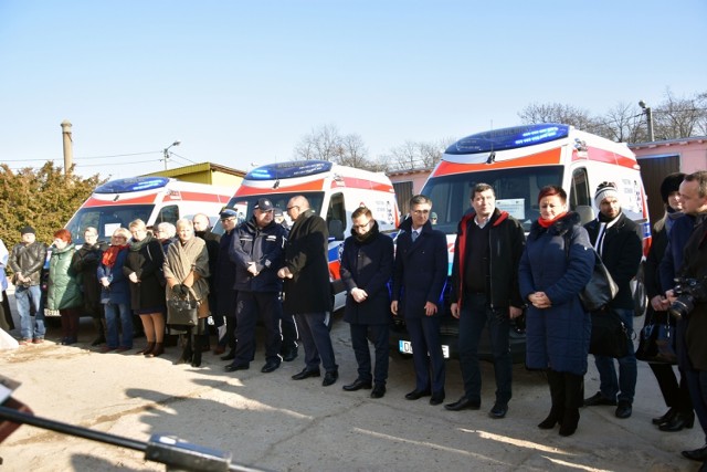 Nowe karetki dla Legnicy, Lubina, Złotoryi i Głogowa.