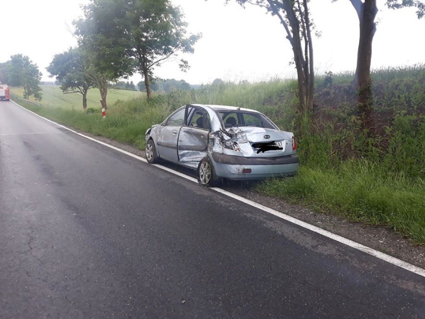 Na drodze krajowej w Małkach zderzyły się dwa auta