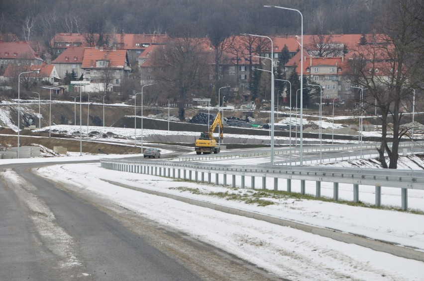 Zimowe prace na budowie obwodnicy Wałbrzycha. Zobaczcie zdjęcia!