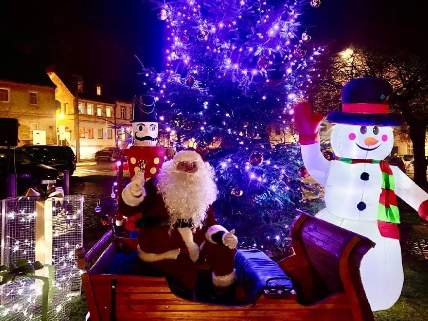 Ho! Ho! Ho! Święty Mikołaj odwiedził rynek w Zawidowie! Ależ to była zabawa (ZDJĘCIA)