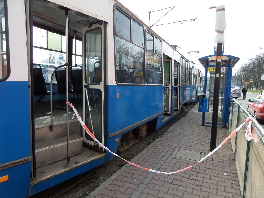 Wypadek Kraków. Kobieta potrącona przez tramwaj przy al. Pokoju