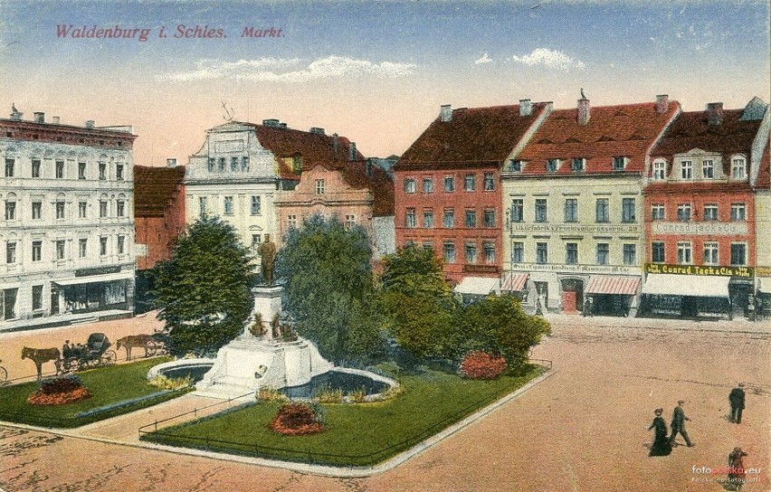 Rynek w Wałbrzychu 100 lat temu i więcej na zdjęciach oraz starych rycinach!