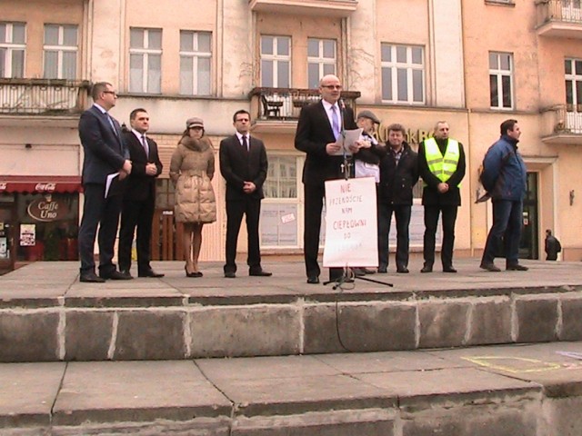 Solidarność pikietowała na Głównym Rynku