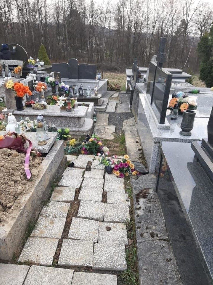 Efekt wizyty cmentarnych hien na izdebnickim cmentarzu