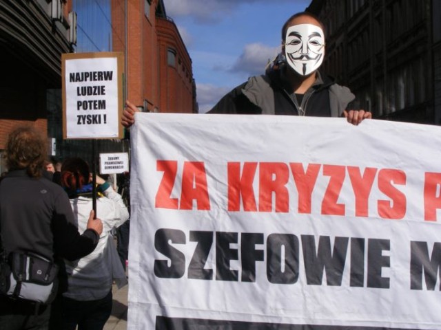 protest oburzonych w Poznaniu, pikieta przed stary browarem
