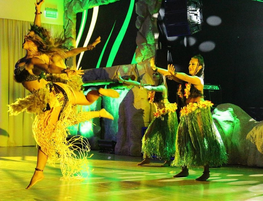 Truskawkobranie już 7.07 - na scenie zobaczymy rewię taneczną w programie "Taniec w kulturach świata" ZDJĘCIA