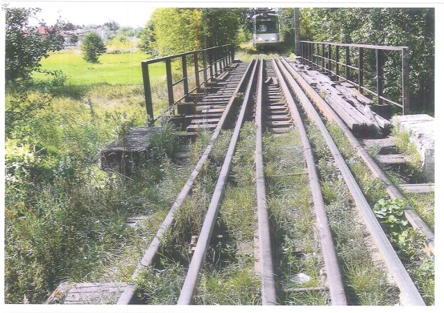 W związku ze złym stanem technicznym torowiska na moście tramwajowym na rzece Bzurze w Ozorkowie od dn. 1 lipca 2016 roku do odwołania wszystkie kursy tramwajowej linii 46 z Łodzi będą dojeżdżały do przystanku Wyszyńskiego w Ozorkowie i zawracały na znajdującym się tam trójkącie manewrowym