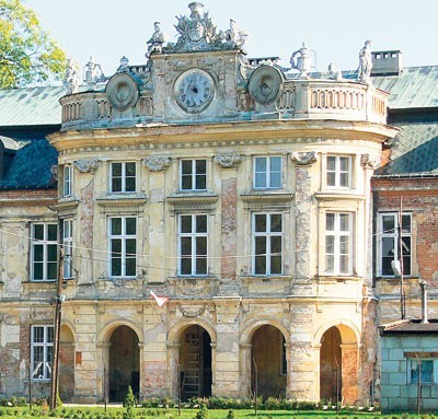 Pałac w Szczekocinach wybudowany w drugiej połowie XVIII...