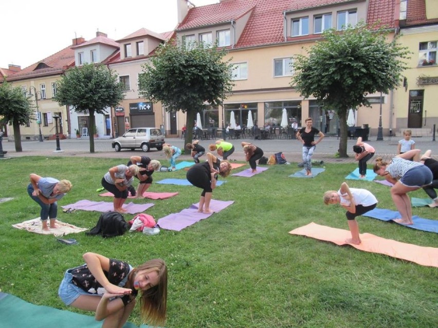 Spotkania na trawie w Żorach - koncert Koliny, joga pod chmurką i zumba [ZDJĘCIA]