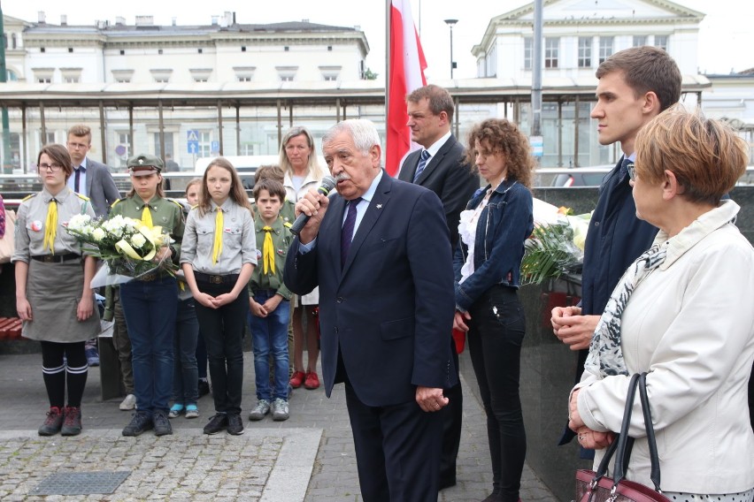 Dziś w Sosnowcu świętowano urodziny Jana Kiepury. Były kwiaty i konkursy