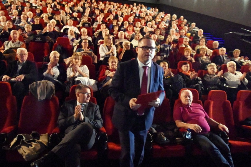 Premiera filmu "Kresy" wzbudziła pośród zgromadzonych w...