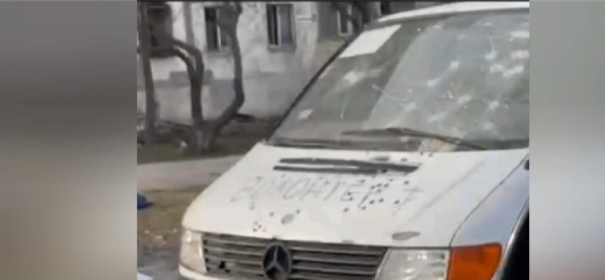 Samochód z rejestracją z Łasku znaleziono ostrzelany w Mariupolu. Co się tam stało?
